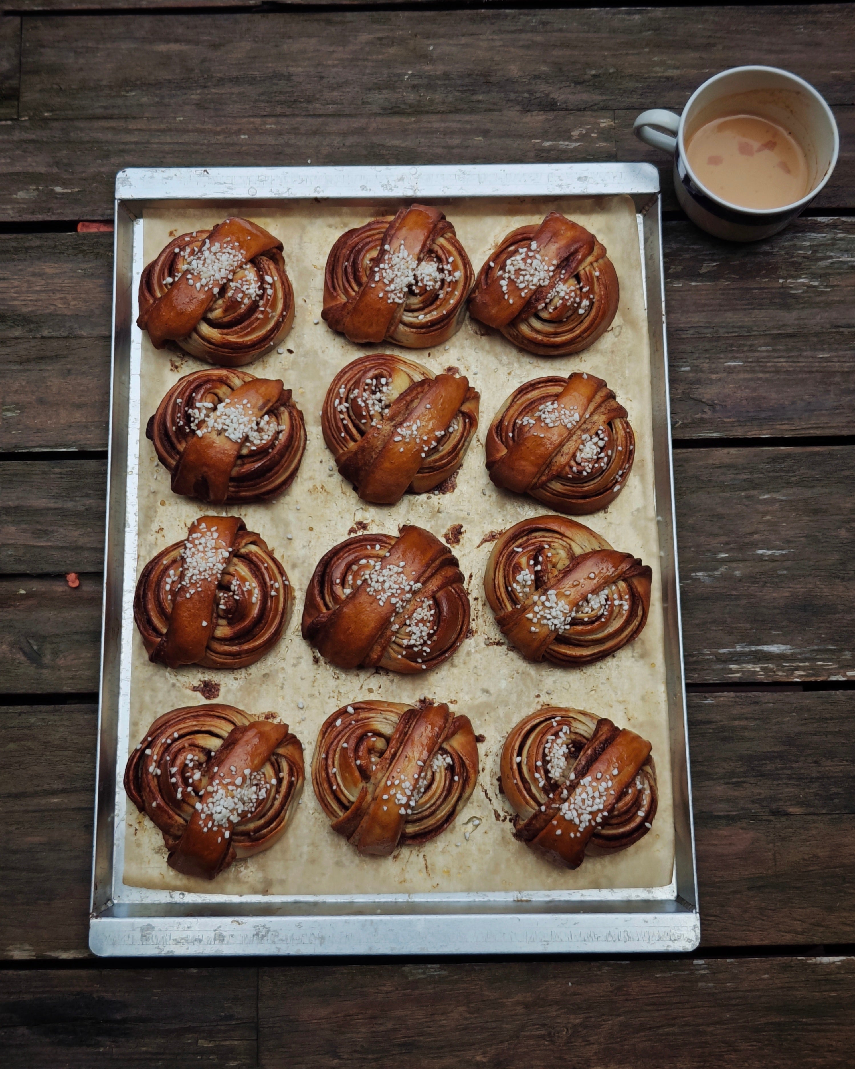 Swedish Cinnamon Buns vs American Cinnamon Rolls: What's the Real Difference?